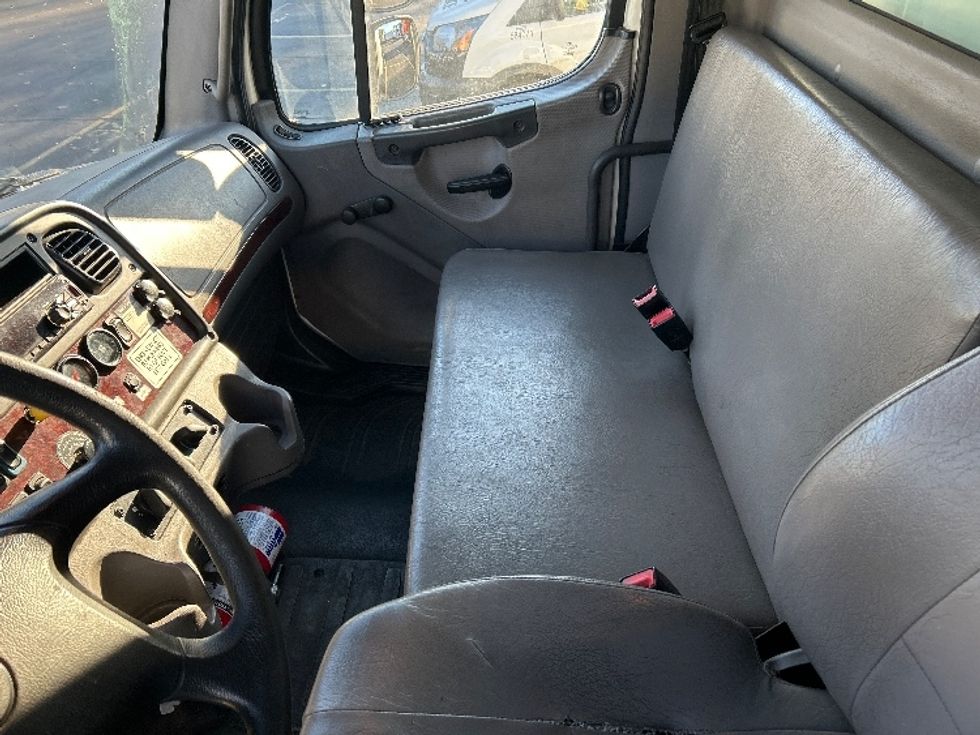 Medium Duty Box Truck-Light and Medium Duty Trucks-Freightliner-2018-M2-Plymouth-MI-244,236\n\t\tmiles-$ 35,250 - Image 19