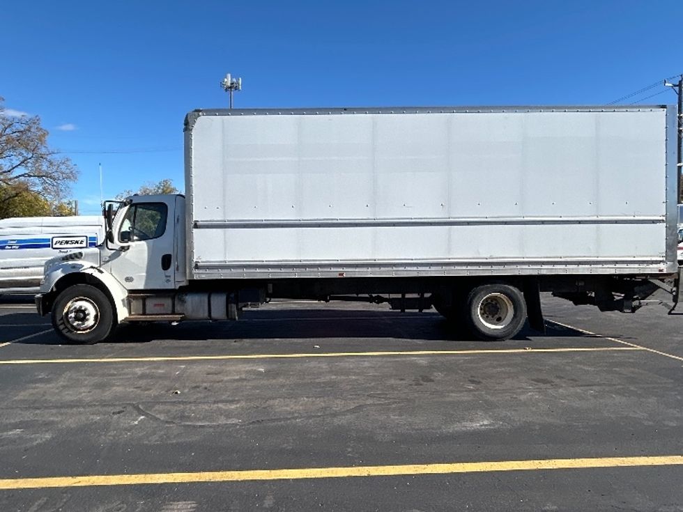 Medium Duty Box Truck-Light and Medium Duty Trucks-Freightliner-2018-M2-Plymouth-MI-244,236\n\t\tmiles-$ 35,250 - Image 4