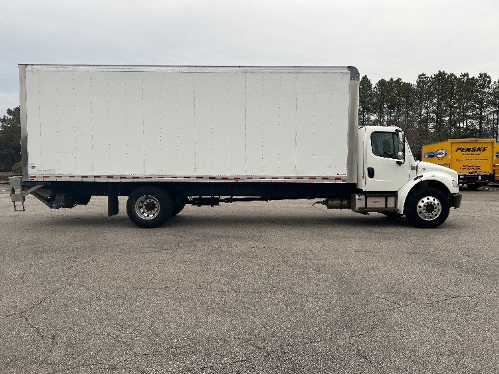 Medium Duty Box Truck-Light and Medium Duty Trucks-Freightliner-2018-M2-Prince George-VA-101,928\n\t\tmiles-$ 64,500 - Image 12