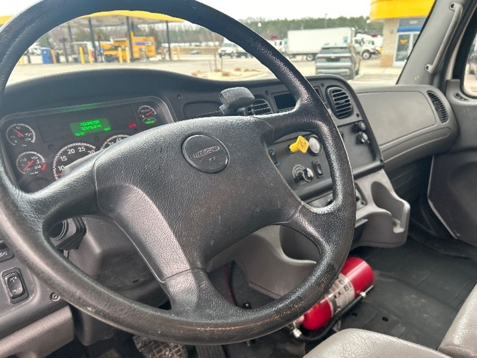 Medium Duty Box Truck-Light and Medium Duty Trucks-Freightliner-2018-M2-Prince George-VA-101,928\n\t\tmiles-$ 64,500 - Image 14