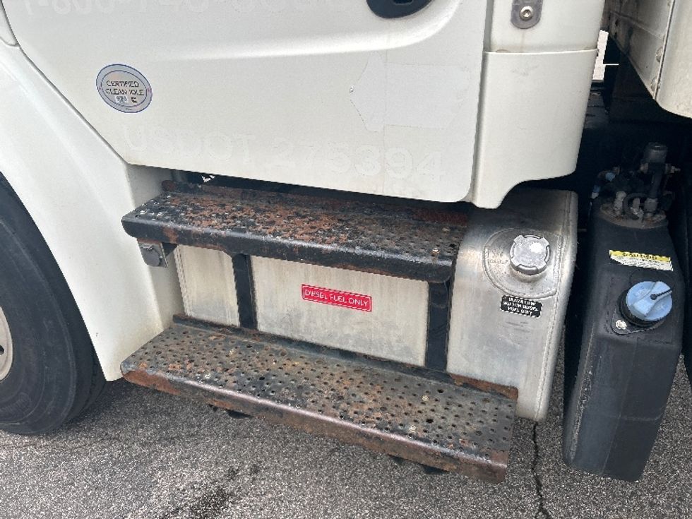 Medium Duty Box Truck-Light and Medium Duty Trucks-Freightliner-2018-M2-Prince George-VA-101,928\n\t\tmiles-$ 64,500 - Image 22
