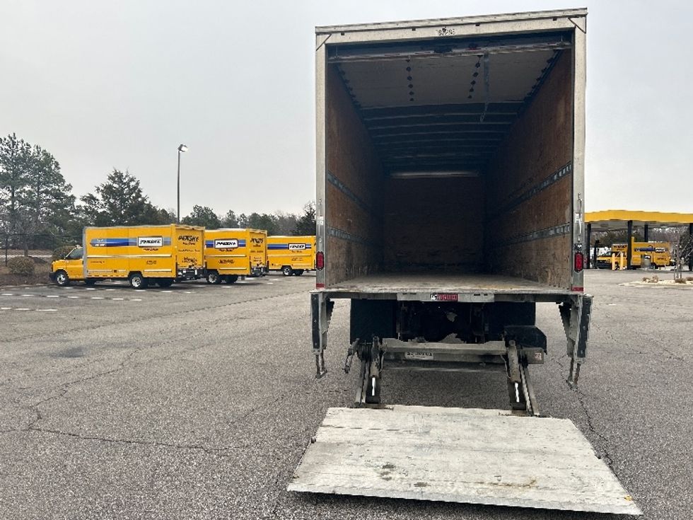 Medium Duty Box Truck-Light and Medium Duty Trucks-Freightliner-2018-M2-Prince George-VA-101,928\n\t\tmiles-$ 64,500 - Image 8