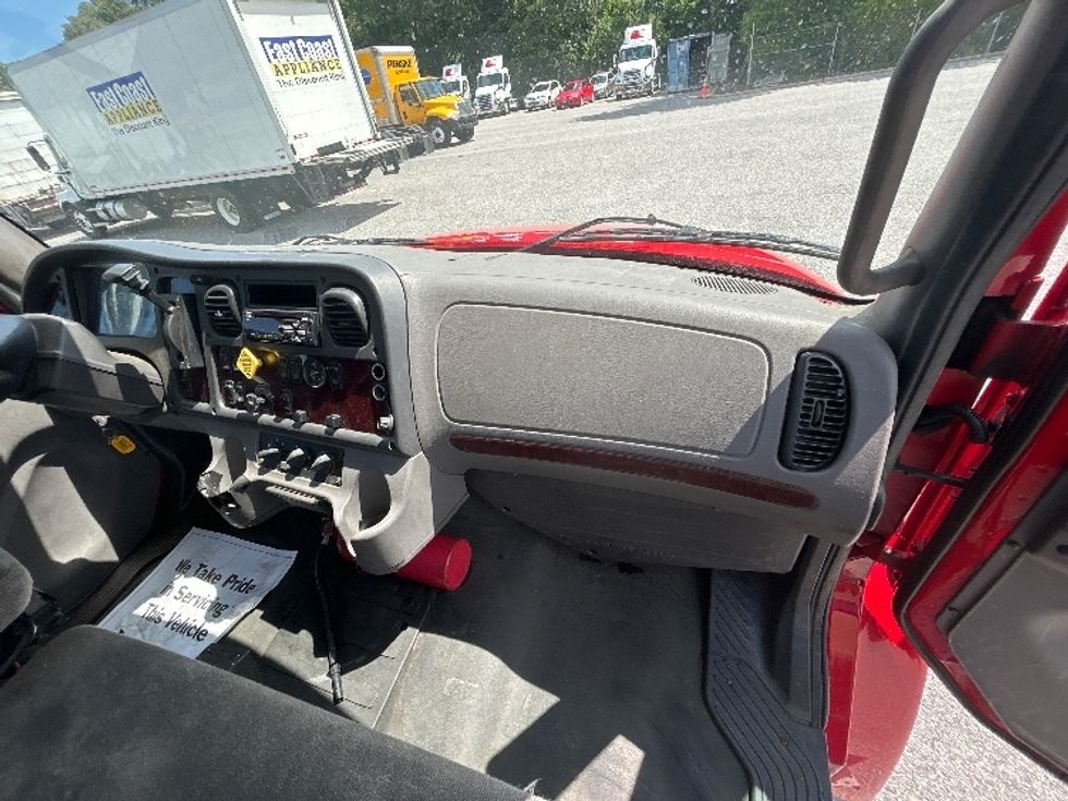 Medium Duty Box Truck-Light and Medium Duty Trucks-Freightliner-2018-M2-Prince George-VA-329,240\n\t\tmiles-$ 20,250 - Image 20