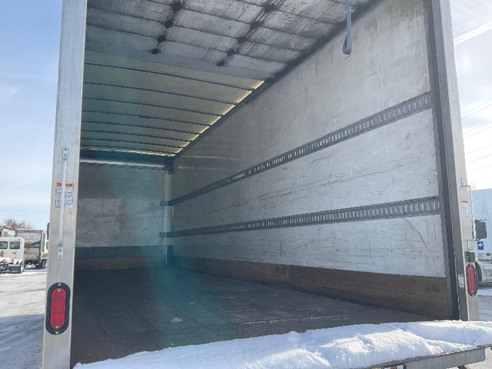 Medium Duty Box Truck-Light and Medium Duty Trucks-Freightliner-2018-M2-Romulus-MI-344,346\n\t\tmiles-$ 20,000 - Image 12
