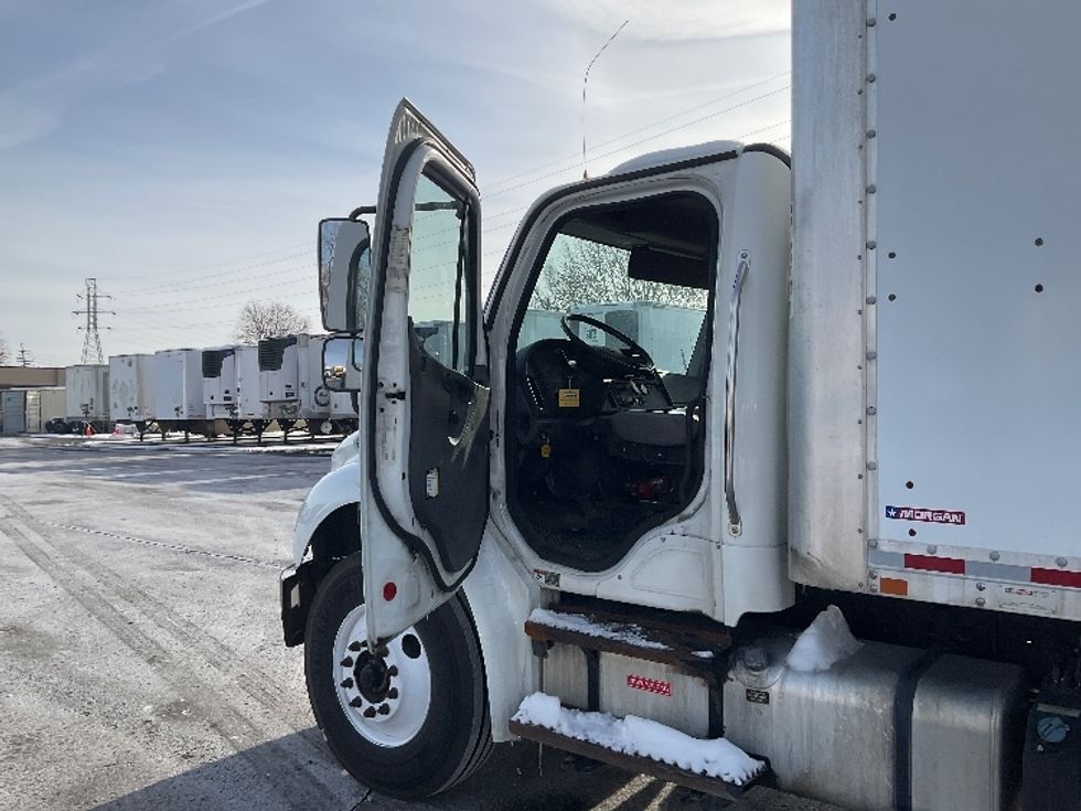 Medium Duty Box Truck-Light and Medium Duty Trucks-Freightliner-2018-M2-Romulus-MI-344,346\n\t\tmiles-$ 20,000 - Image 16