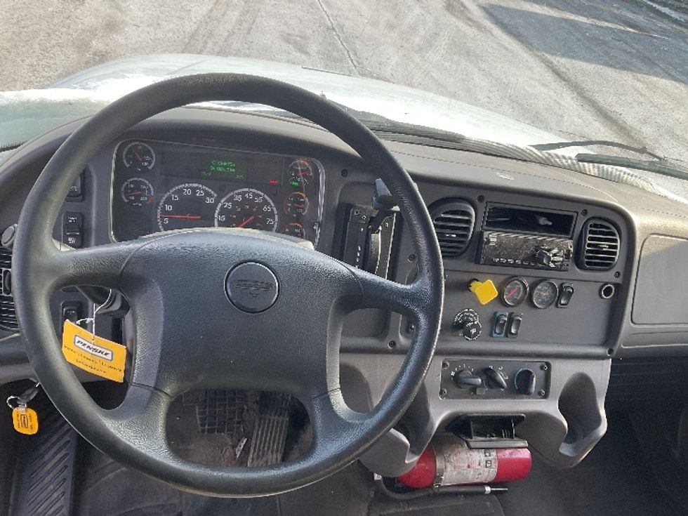 Medium Duty Box Truck-Light and Medium Duty Trucks-Freightliner-2018-M2-Romulus-MI-344,346\n\t\tmiles-$ 20,000 - Image 18