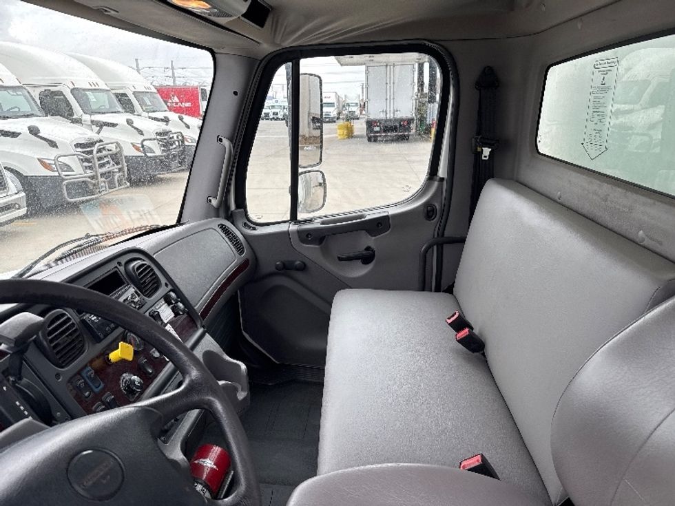 Medium Duty Box Truck-Light and Medium Duty Trucks-Freightliner-2018-M2-Salt Lake City-UT-171,049\n\t\tmiles-$ 46,750 - Image 17