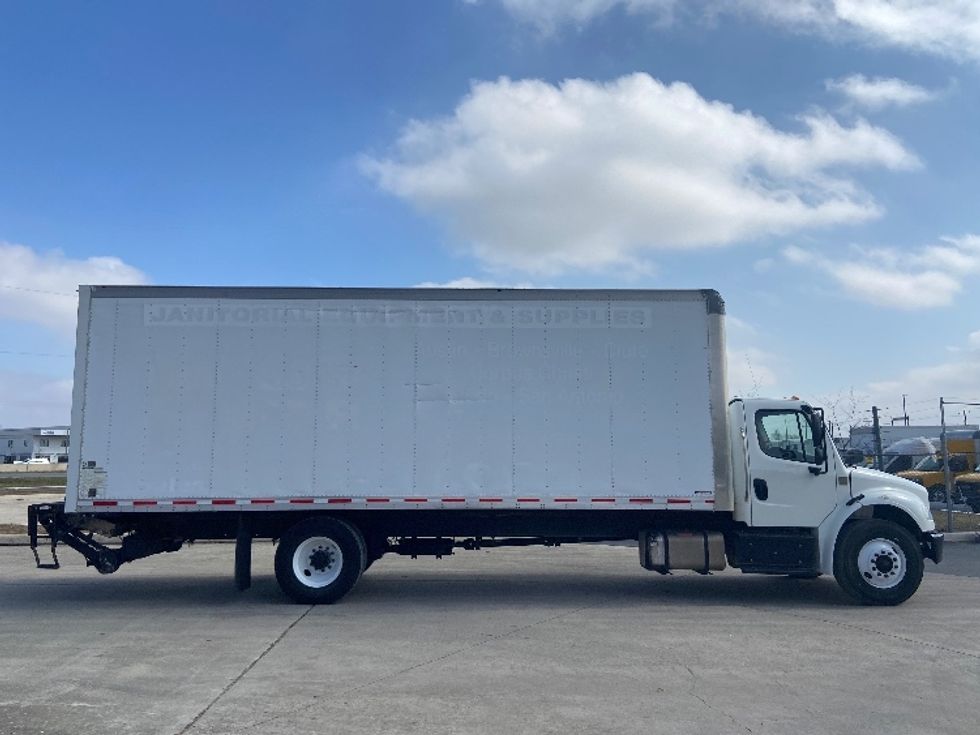 Medium Duty Box Truck-Light and Medium Duty Trucks-Freightliner-2018-M2-San Antonio-TX-237,235\n\t\tmiles-$ 41,250 - Image 15