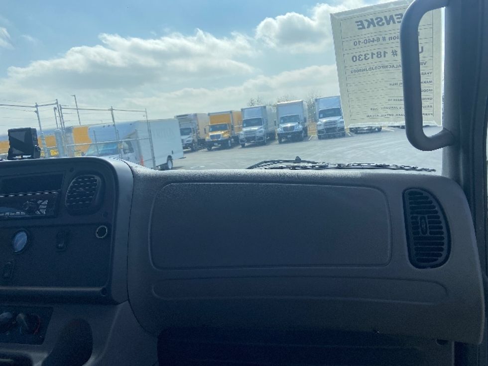 Medium Duty Box Truck-Light and Medium Duty Trucks-Freightliner-2018-M2-San Antonio-TX-237,235\n\t\tmiles-$ 41,250 - Image 21