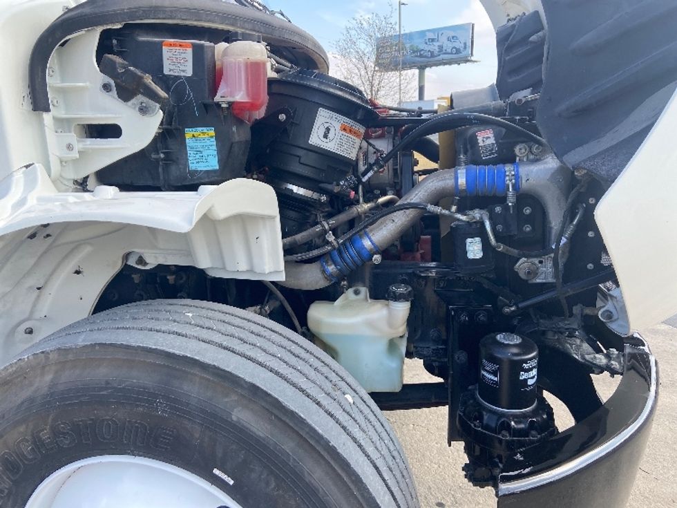 Medium Duty Box Truck-Light and Medium Duty Trucks-Freightliner-2018-M2-San Antonio-TX-237,235\n\t\tmiles-$ 41,250 - Image 23