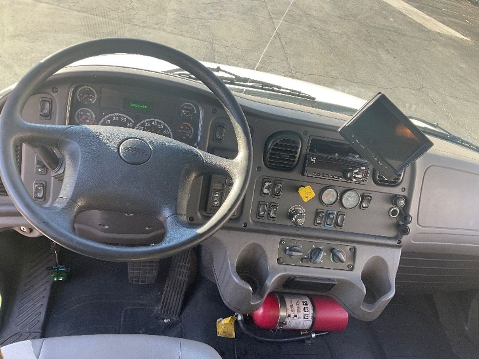 Medium Duty Box Truck-Light and Medium Duty Trucks-Freightliner-2018-M2-Santa Ana-CA-216,631\n\t\tmiles-$ 36,000 - Image 18