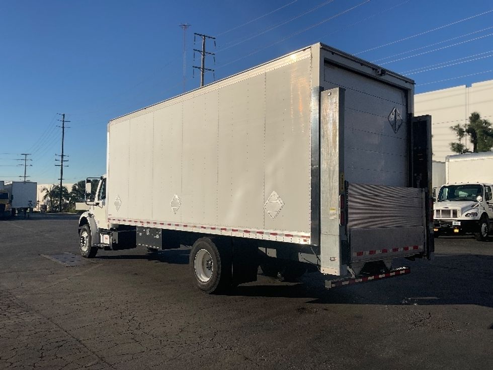 Medium Duty Box Truck-Light and Medium Duty Trucks-Freightliner-2018-M2-Santa Ana-CA-216,631\n\t\tmiles-$ 36,000 - Image 6