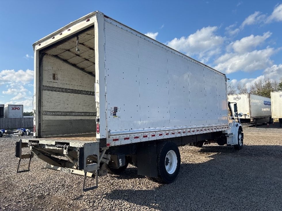 Medium Duty Box Truck-Light and Medium Duty Trucks-Freightliner-2018-M2-Shreveport-LA-268,349\n\t\tmiles-$ 36,000 - Image 12