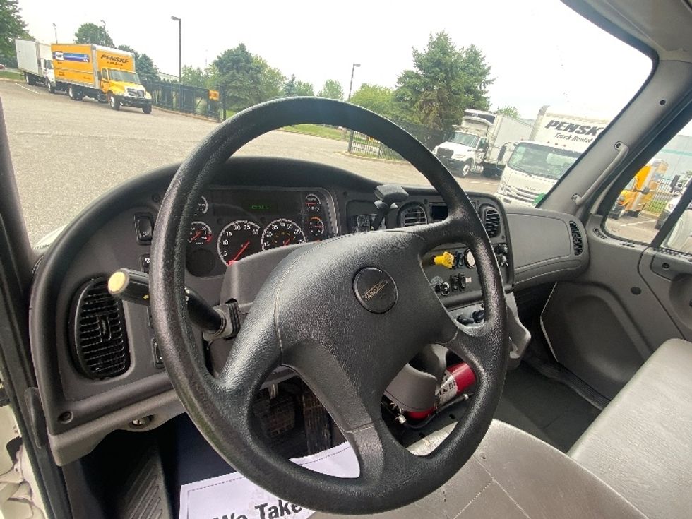 Medium Duty Box Truck-Light and Medium Duty Trucks-Freightliner-2018-M2-South Bend-IN-80,222\n\t\tmiles-$ 59,000 - Image 17