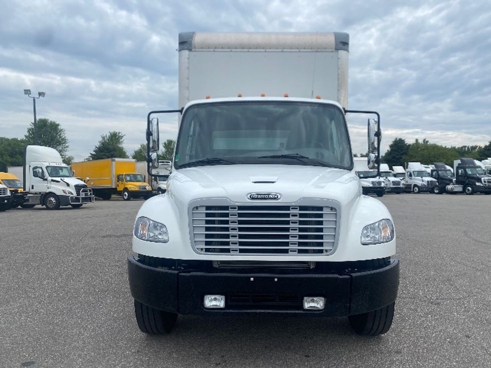 Medium Duty Box Truck-Light and Medium Duty Trucks-Freightliner-2018-M2-South Bend-IN-80,222\n\t\tmiles-$ 59,000 - Image 2