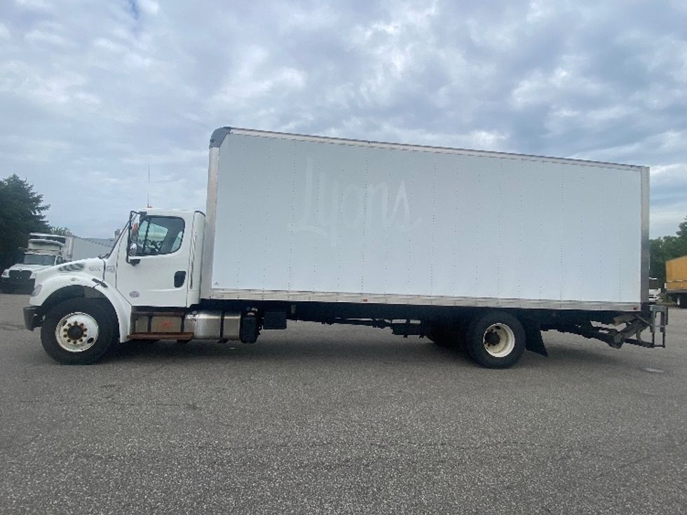 Medium Duty Box Truck-Light and Medium Duty Trucks-Freightliner-2018-M2-South Bend-IN-80,222\n\t\tmiles-$ 59,000 - Image 4