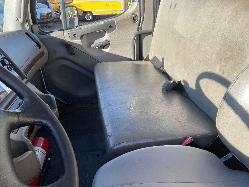 Medium Duty Box Truck-Light and Medium Duty Trucks-Freightliner-2018-M2-Springfield-MA-290,699\n\t\tmiles-$ 26,750 - Image 19