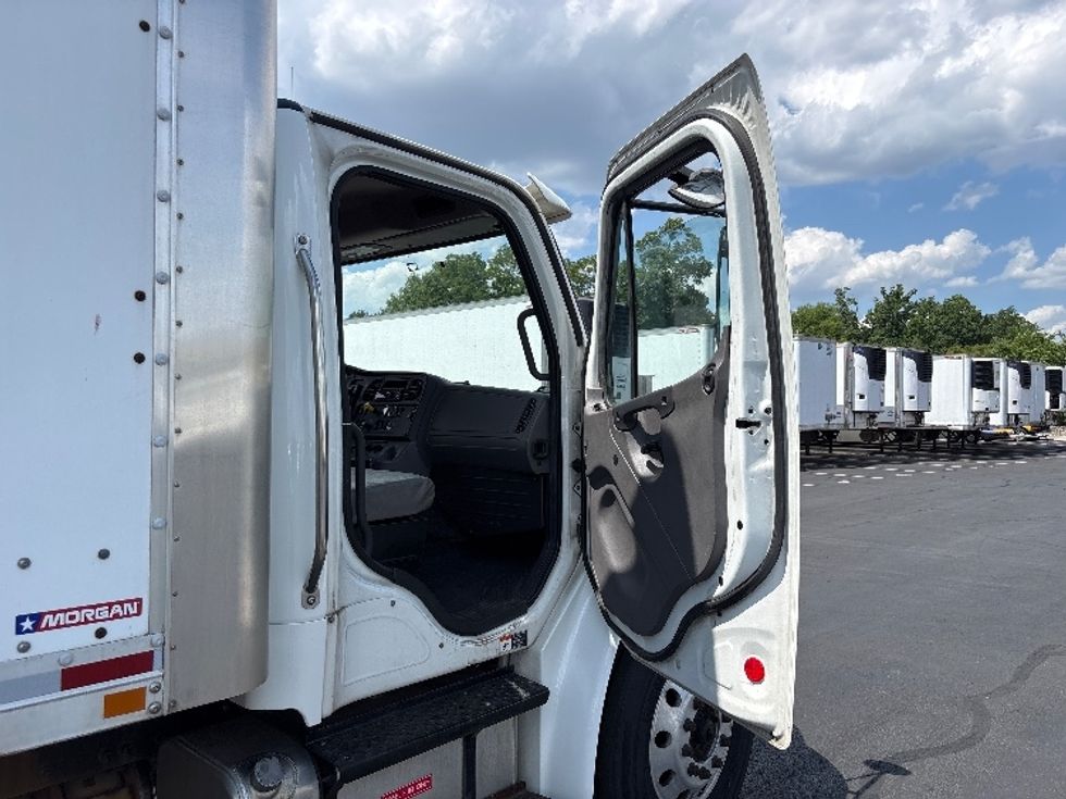 Medium Duty Box Truck-Light and Medium Duty Trucks-Freightliner-2018-M2-Sterling-VA-198,537\n\t\tmiles-$ 50,000 - Image 20