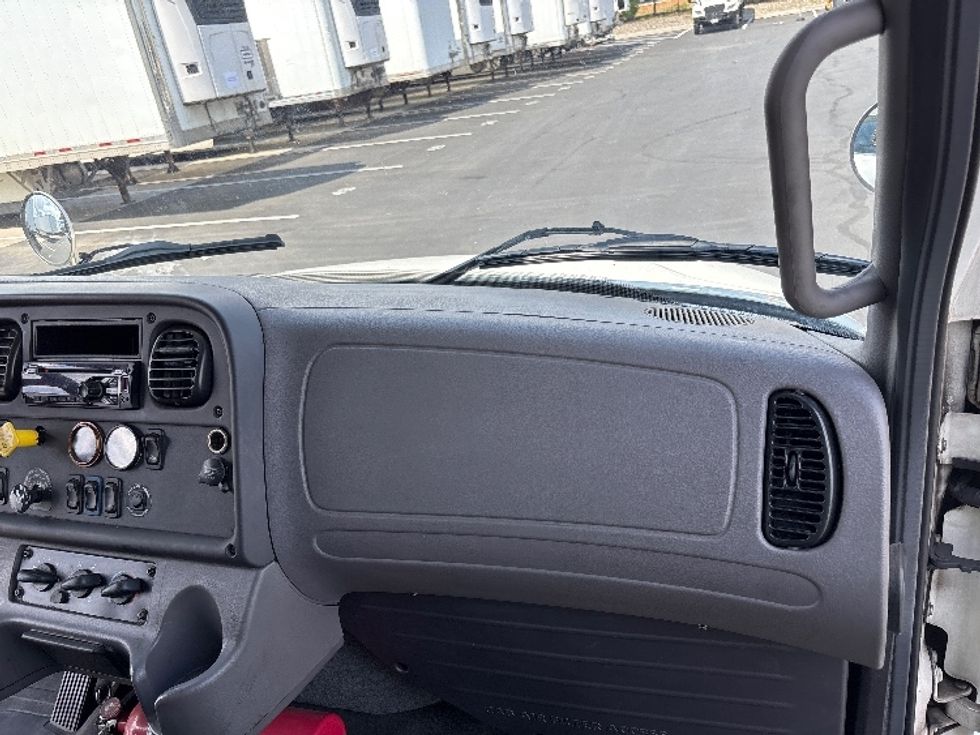 Medium Duty Box Truck-Light and Medium Duty Trucks-Freightliner-2018-M2-Sterling-VA-198,537\n\t\tmiles-$ 50,000 - Image 21