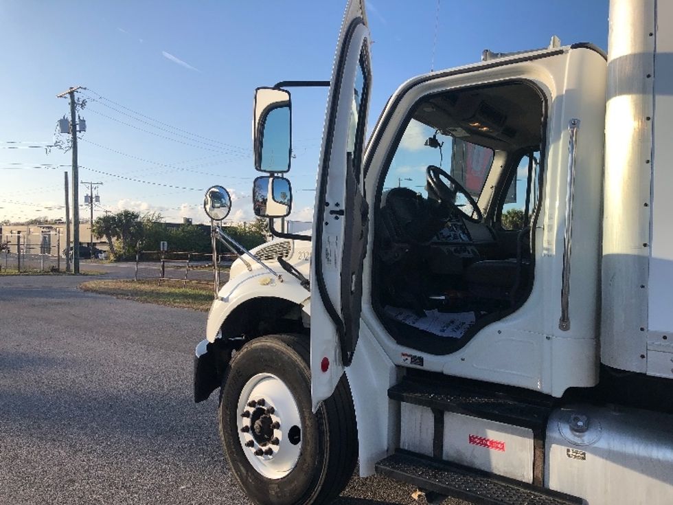 Medium Duty Box Truck-Light and Medium Duty Trucks-Freightliner-2018-M2-Tampa-FL-189,941\n\t\tmiles-$ 48,500 - Image 16