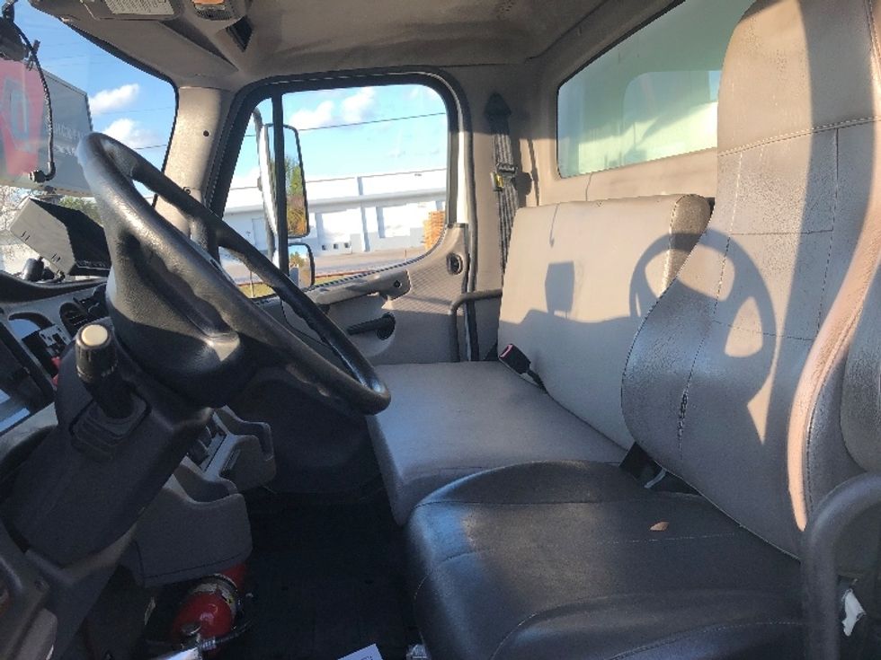 Medium Duty Box Truck-Light and Medium Duty Trucks-Freightliner-2018-M2-Tampa-FL-189,941\n\t\tmiles-$ 48,500 - Image 19