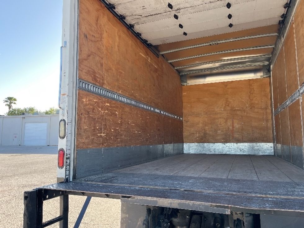 Medium Duty Box Truck-Light and Medium Duty Trucks-Freightliner-2018-M2-Tampa-FL-223,510\n\t\tmiles-$ 37,500 - Image 11
