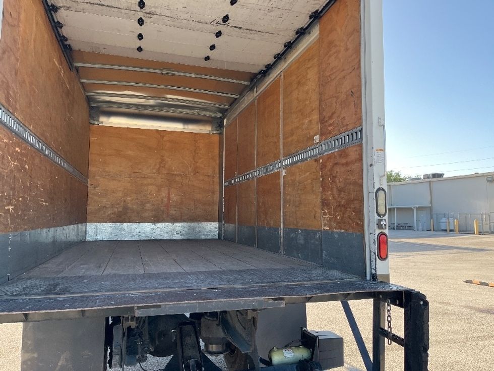 Medium Duty Box Truck-Light and Medium Duty Trucks-Freightliner-2018-M2-Tampa-FL-223,510\n\t\tmiles-$ 37,500 - Image 12
