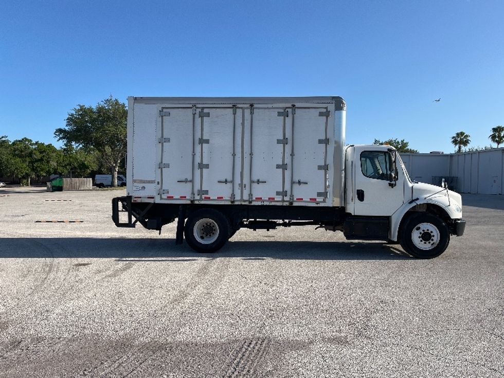 Medium Duty Box Truck-Light and Medium Duty Trucks-Freightliner-2018-M2-Tampa-FL-223,510\n\t\tmiles-$ 37,500 - Image 15