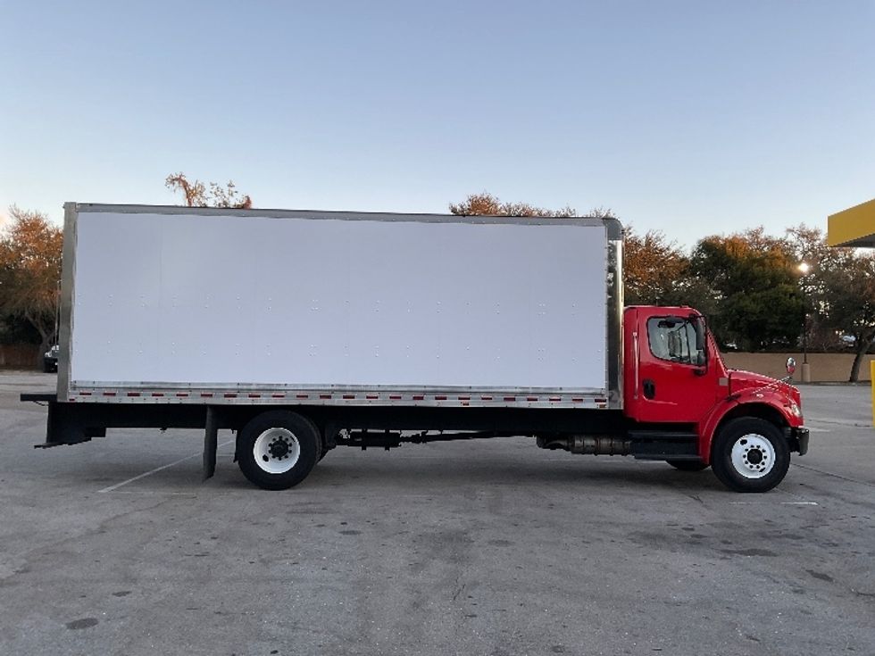 Medium Duty Box Truck-Light and Medium Duty Trucks-Freightliner-2018-M2-Tampa-FL-226,849\n\t\tmiles-$ 38,750 - Image 15