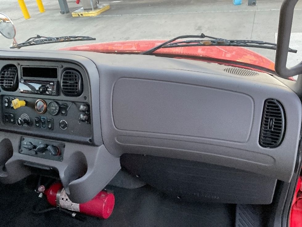 Medium Duty Box Truck-Light and Medium Duty Trucks-Freightliner-2018-M2-Tampa-FL-226,849\n\t\tmiles-$ 38,750 - Image 21