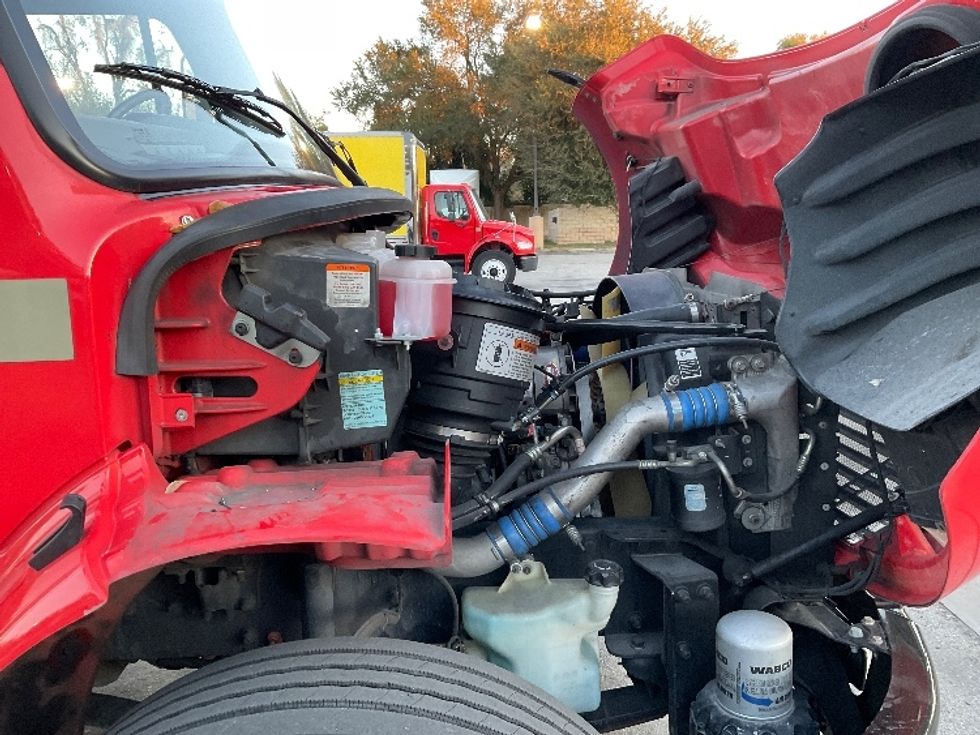 Medium Duty Box Truck-Light and Medium Duty Trucks-Freightliner-2018-M2-Tampa-FL-226,849\n\t\tmiles-$ 38,750 - Image 23