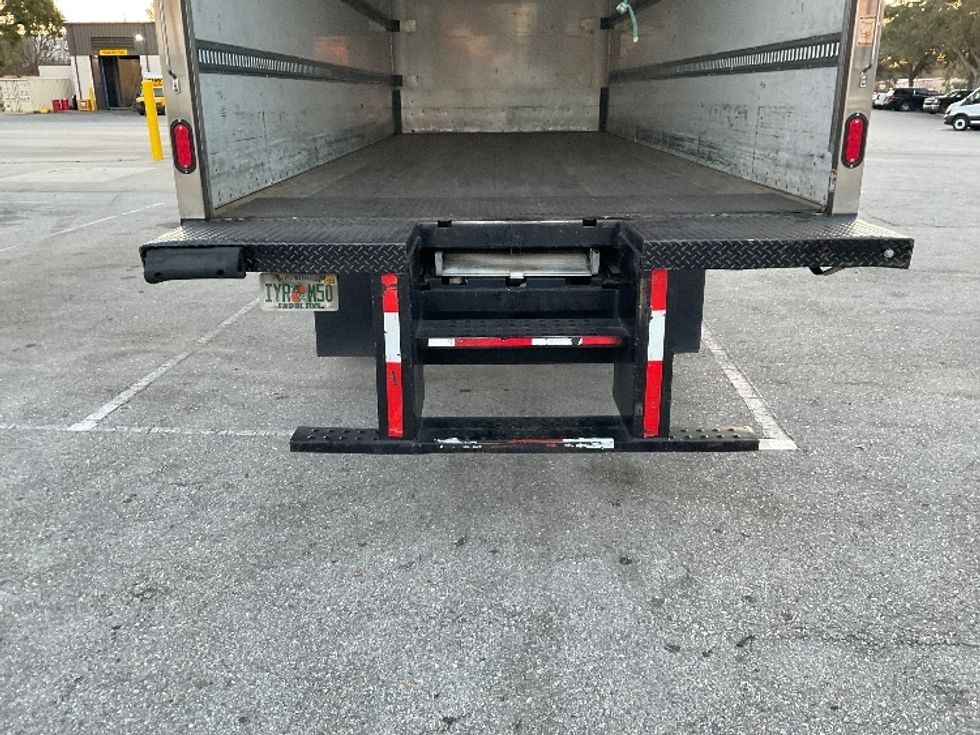 Medium Duty Box Truck-Light and Medium Duty Trucks-Freightliner-2018-M2-Tampa-FL-226,849\n\t\tmiles-$ 38,750 - Image 9