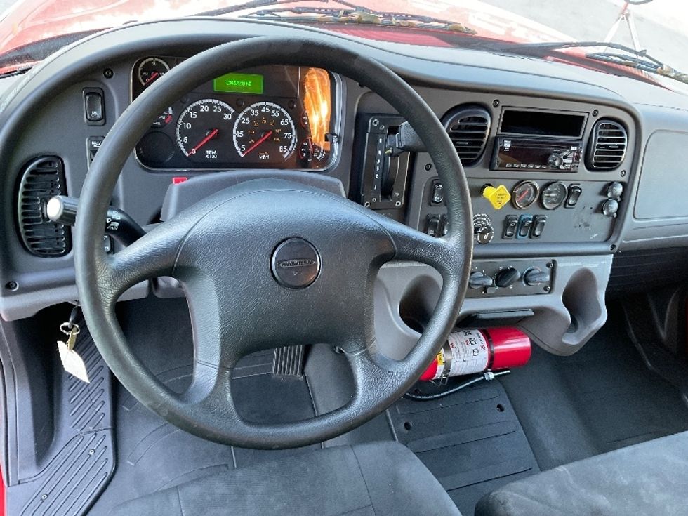 Medium Duty Box Truck-Light and Medium Duty Trucks-Freightliner-2018-M2-Tampa-FL-230,494\n\t\tmiles-$ 40,750 - Image 18