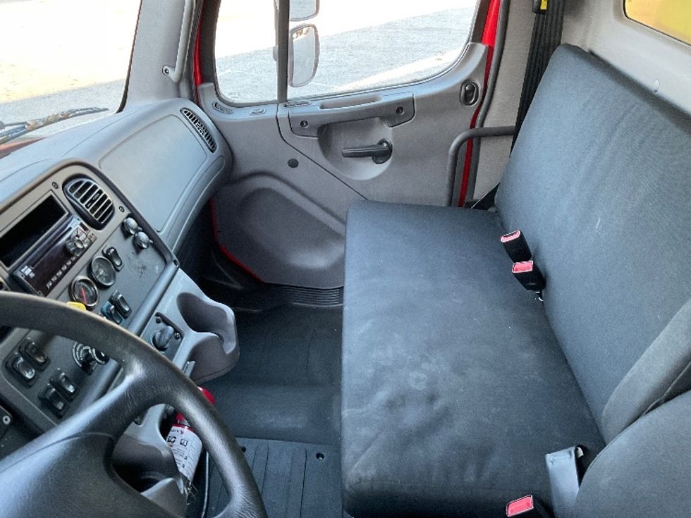 Medium Duty Box Truck-Light and Medium Duty Trucks-Freightliner-2018-M2-Tampa-FL-230,494\n\t\tmiles-$ 40,750 - Image 20