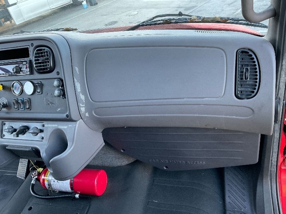 Medium Duty Box Truck-Light and Medium Duty Trucks-Freightliner-2018-M2-Tampa-FL-230,494\n\t\tmiles-$ 40,750 - Image 21