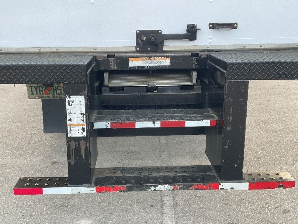 Medium Duty Box Truck-Light and Medium Duty Trucks-Freightliner-2018-M2-Tampa-FL-230,494\n\t\tmiles-$ 40,750 - Image 28