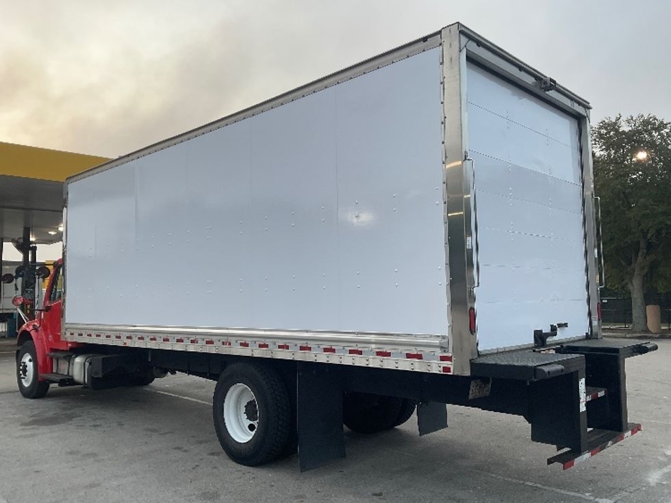 Medium Duty Box Truck-Light and Medium Duty Trucks-Freightliner-2018-M2-Tampa-FL-230,494\n\t\tmiles-$ 40,750 - Image 6