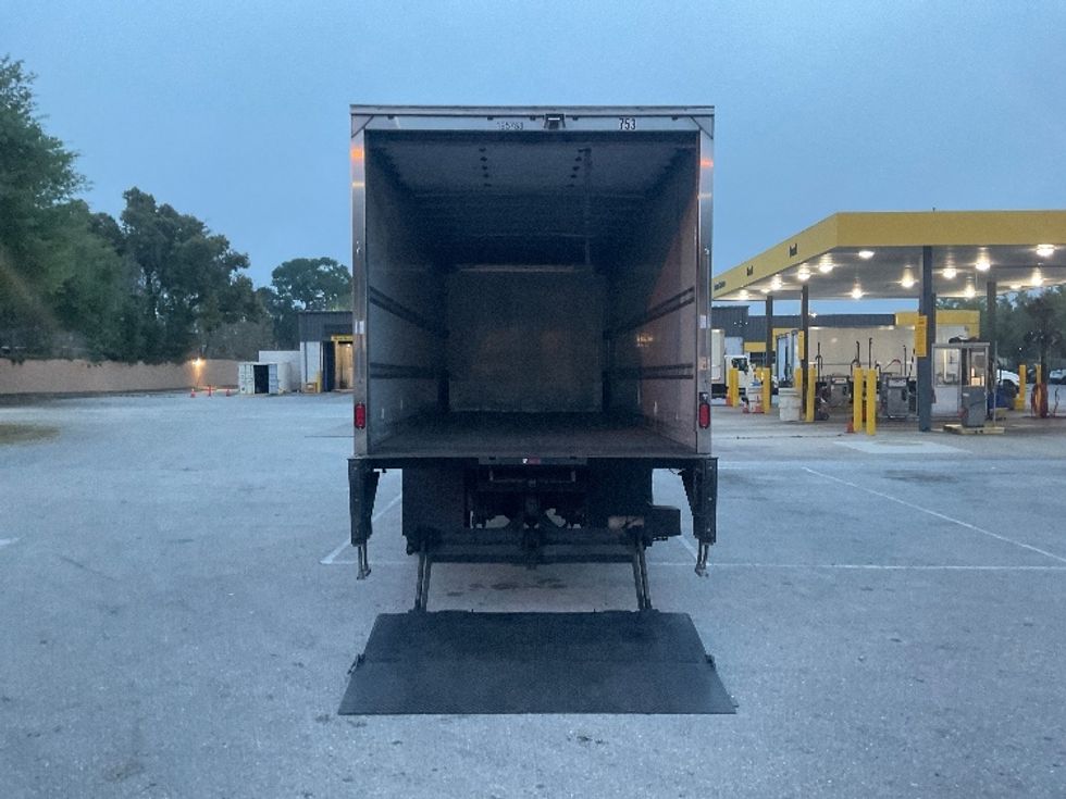 Medium Duty Box Truck-Light and Medium Duty Trucks-Freightliner-2018-M2-Tampa-FL-231,293\n\t\tmiles-$ 42,250 - Image 9