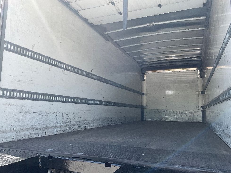 Medium Duty Box Truck-Light and Medium Duty Trucks-Freightliner-2018-M2-Tampa-FL-260,199\n\t\tmiles-$ 35,500 - Image 11