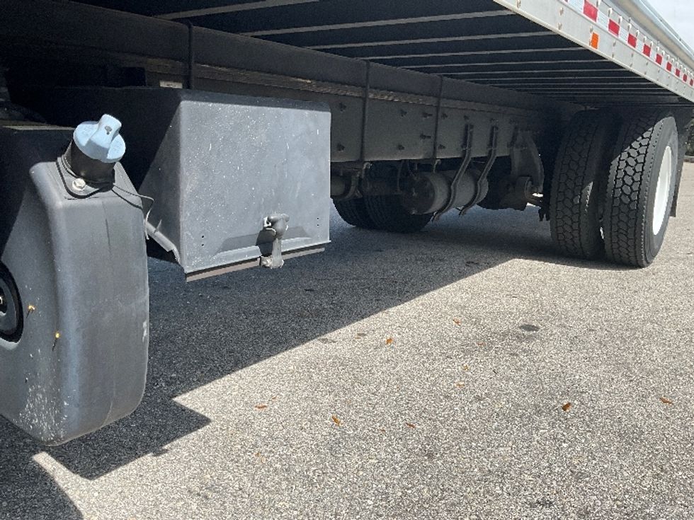 Medium Duty Box Truck-Light and Medium Duty Trucks-Freightliner-2018-M2-Tampa-FL-260,199\n\t\tmiles-$ 35,500 - Image 5