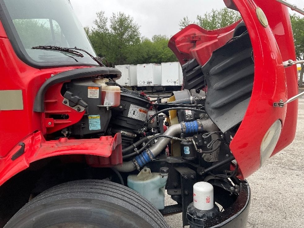 Medium Duty Box Truck-Light and Medium Duty Trucks-Freightliner-2018-M2-Tampa-FL-270,474\n\t\tmiles-$ 38,000 - Image 23