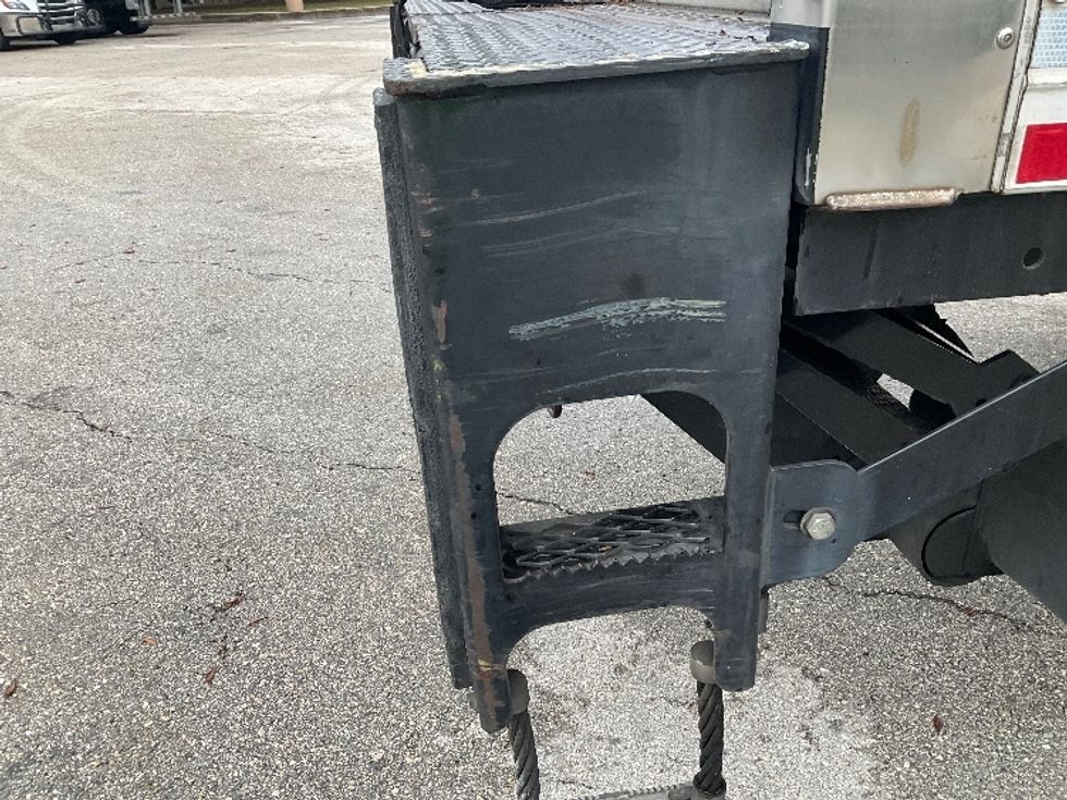 Medium Duty Box Truck-Light and Medium Duty Trucks-Freightliner-2018-M2-Tampa-FL-270,474\n\t\tmiles-$ 38,000 - Image 29