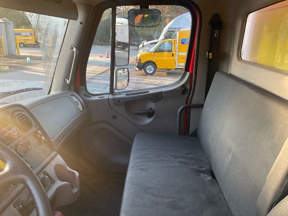 Medium Duty Box Truck-Light and Medium Duty Trucks-Freightliner-2018-M2-Tampa-FL-295,970\n\t\tmiles-$ 34,250 - Image 13