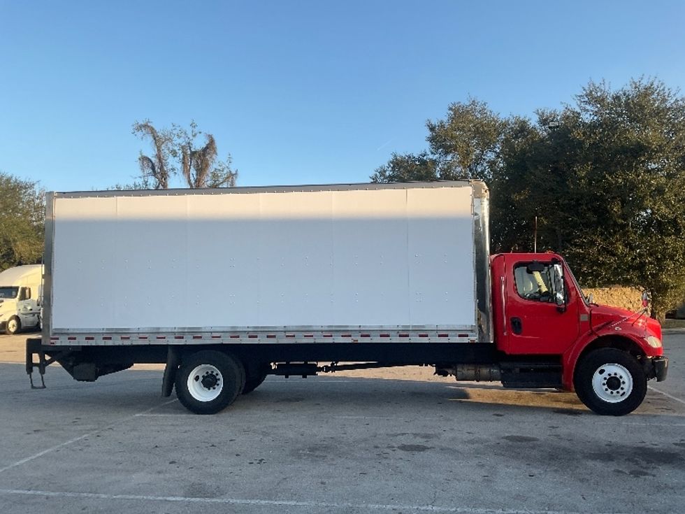 Medium Duty Box Truck-Light and Medium Duty Trucks-Freightliner-2018-M2-Tampa-FL-295,970\n\t\tmiles-$ 34,250 - Image 15