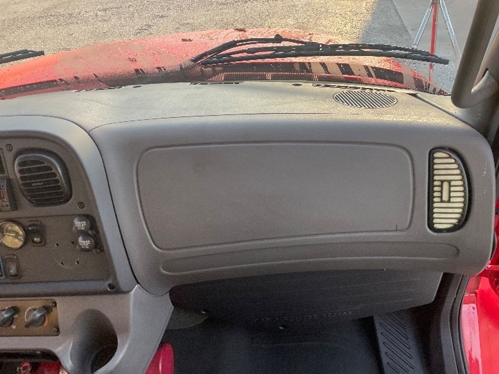 Medium Duty Box Truck-Light and Medium Duty Trucks-Freightliner-2018-M2-Tampa-FL-295,970\n\t\tmiles-$ 34,250 - Image 20