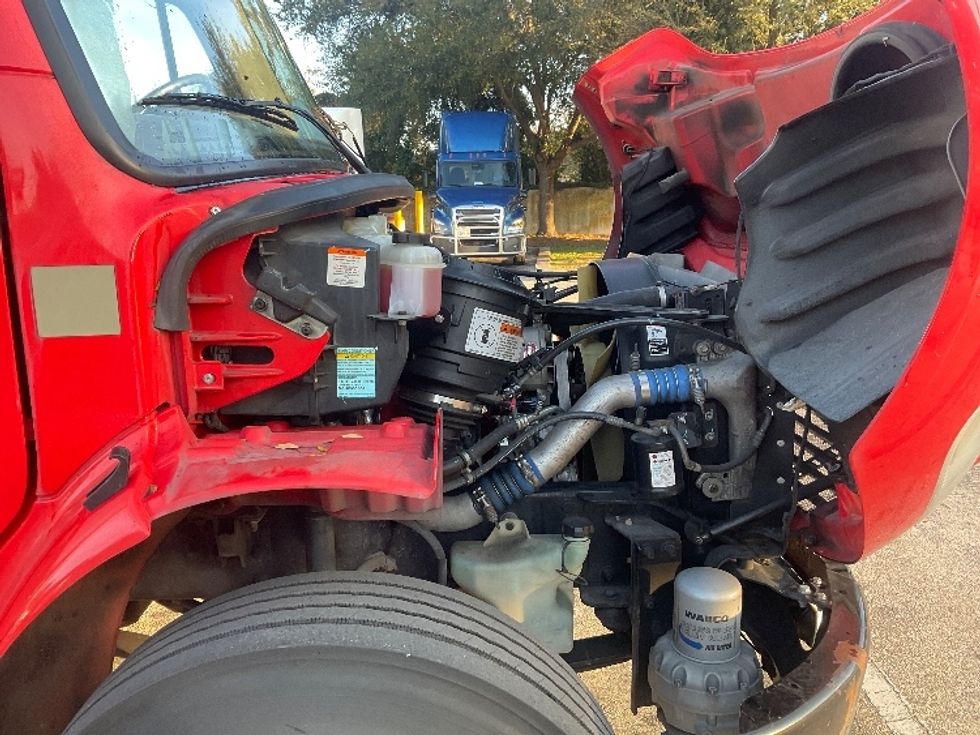 Medium Duty Box Truck-Light and Medium Duty Trucks-Freightliner-2018-M2-Tampa-FL-295,970\n\t\tmiles-$ 34,250 - Image 22