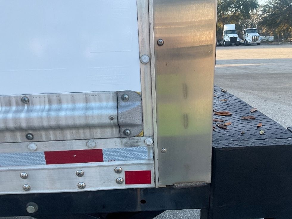 Medium Duty Box Truck-Light and Medium Duty Trucks-Freightliner-2018-M2-Tampa-FL-295,970\n\t\tmiles-$ 34,250 - Image 29