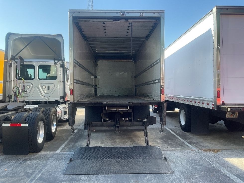 Medium Duty Box Truck-Light and Medium Duty Trucks-Freightliner-2018-M2-Tampa-FL-295,970\n\t\tmiles-$ 34,250 - Image 8