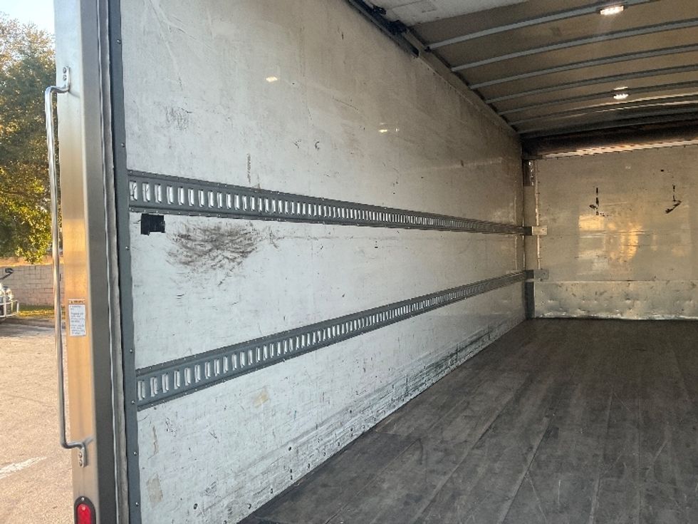 Medium Duty Box Truck-Light and Medium Duty Trucks-Freightliner-2018-M2-Tampa-FL-295,970\n\t\tmiles-$ 34,250 - Image 9