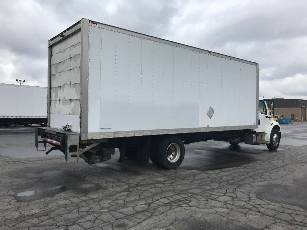 Medium Duty Box Truck-Light and Medium Duty Trucks-Freightliner-2018-M2-Toronto-ON-485,675\n\t\tkm-$ 32,500 - Image 13
